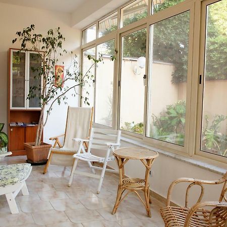 Siciliaiu Villa Мондело Екстериор снимка