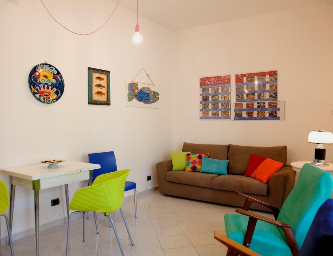 Siciliaiu Villa Мондело Екстериор снимка